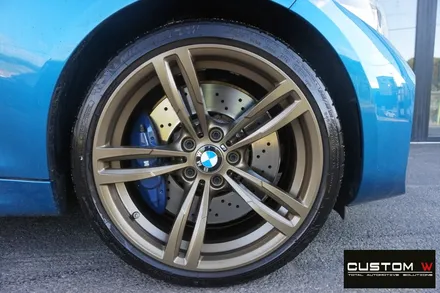 BMW M2 심하게 손상된 437M 휠 상처 수리 후,무광 브론즈 휠도색. / 용인 처인구