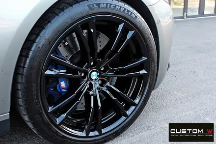 BMW F90 신형 M5 요즘 오너분들에게 대세라는 원톤 올 블랙.!하이그로시 블랙  검정 유광 휠도색 / 용인 처인구