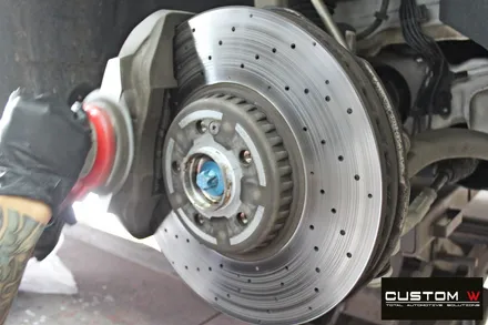 벤츠 CLS450 다이아몬드 컷팅 1개 휠복원 + 레드 캘리퍼 도색 / 용인 처인구
