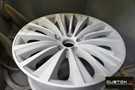 BMW 5GT 휠 상처 수리 후 블랙유광 휠도색 + 블루 캘리퍼 도색 / 용인 처인구