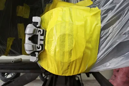 기존 고객님 BMW F30 320i 휠 상처 수리 후 블랙유광 휠도색 + 부식 제거 후 레드 캘리퍼 도색 / 용인 처인구