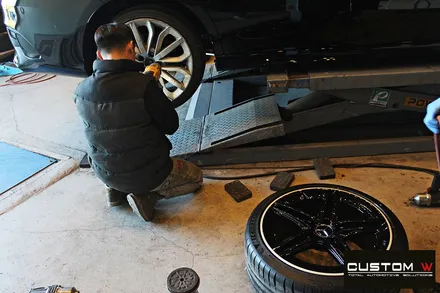벤츠 CLA 45 S AMG 유광 블랙실버 투톤 휠도색 / 용인 처인구