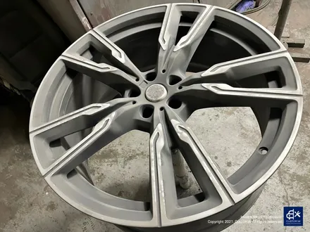 BMW X6 M50d 747M 22인치 블랙유광 휠도색 + 애시드 그린 캘리퍼 도색 / 용인 처인구