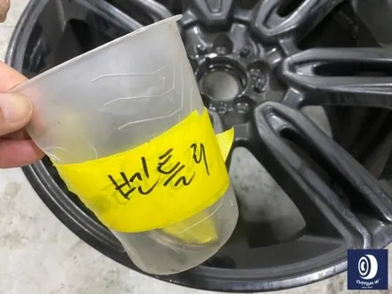 벤틀리 플라잉 스퍼 타 업체 잘못된 휠 수리 도색 약품 박리 후, 재작업 / 하이그로시 블랙 (검정 유광) 휠도색 / 용인 처인구