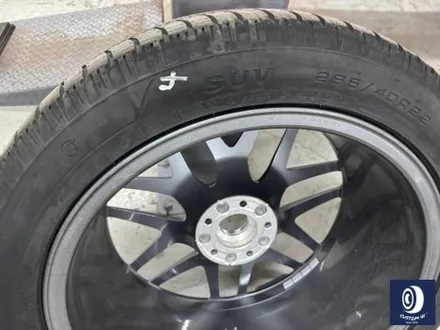 번호판도 장착되지 않은 신차 출고 작업_! / 벤츠 G63AMG 22인치 하이그로시 블랙 (검정 유광) 휠도색 (feat. 센터 휠 캡 주변 부품 모두 포함) / 용인 처인구