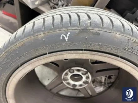벤츠 W213 E300 AMG 라인 19인치 휠 상처 수리 후, 건메탈 그레이 휠 도색 / 용인 처인구