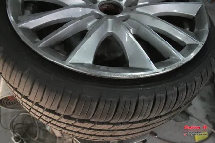 휠도색, 다이아몬드컷팅 휠수리로 건메탈 폴리쉬 형태로 휠체인지! BMW550I 휠 작업기. / 용인 처인구