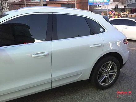 포르쉐의 효자 SUV 마칸 고스트크롬 휠도색. / 용인 처인구