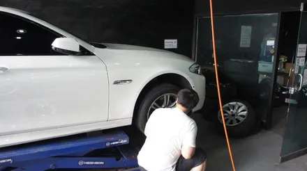 BMW 528I 휠수리 후 고스트크롬 휠도색. / 용인 처인구