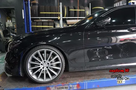 W213 벤츠 E300 블랙유광 휠도색 + AMG 레드 캘리퍼도색. / 용인 처인구