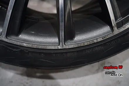 벤츠 W218 CLS250d 블랙유광 휠도색과 레드 캘리퍼도색. / 용인 처인구