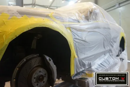 벤츠 W205 C63 AMG 휠 블랙유광 휠도색, 레드 AMG 캘리퍼도색. / 용인 처인구