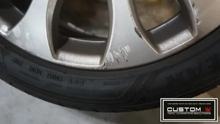 벤츠 W213 E300 밋밋한 실버 휠을 다이아몬드컷팅 휠수리를 이용해서 블랙폴리시 휠로 만들기. / 용인 처인구