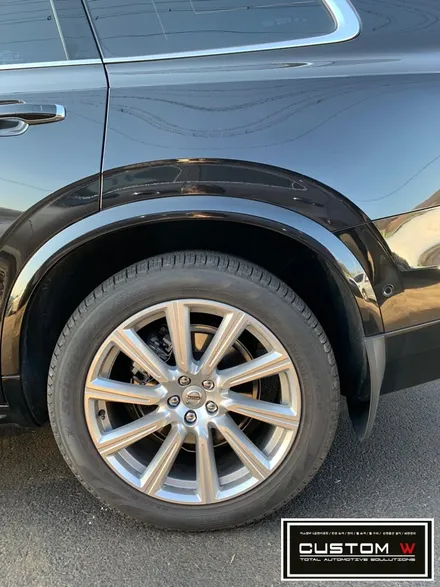 볼보 XC90 휠상처 수리 후, 블랙유광 휠도색, 캘리퍼도색 작업까지.! / 용인 처인구
