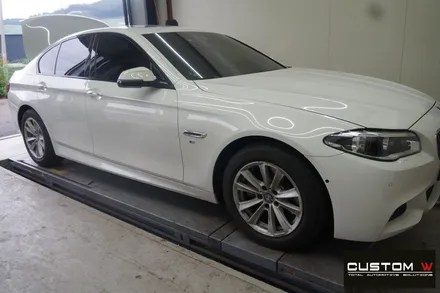 BMW F10 520D M 에어로 다이나믹 프로 휠 상처 수리 후, 고스트 크롬 휠도색 그리고 블루 캘리퍼 도색. / 용인 처인구