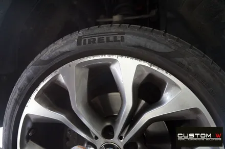 BMW X6 30D 20인치 다이아몬드 컷팅 휠 수리 복원. 제대로 된 공정과 결과물로 보답 드립니다. / 용인 처인구