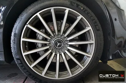 벤츠 GT43 AMG 블랙유광 휠 도색, 레드 캘리퍼 도색 / 용인 처인구