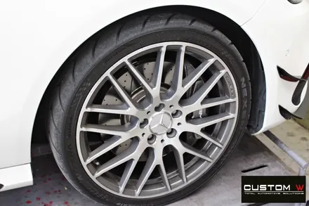 벤츠 A45 AMG 무광 블랙실버 투톤 휠 + 골드 캘리퍼 도색 / 용인 처인구