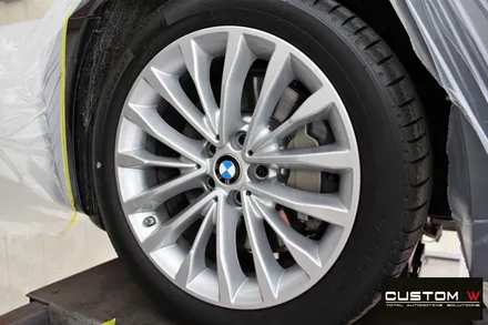 BMW G30 530i 블랙유광 휠 도색, 블루 캘리퍼 도색 / 용인 처인구