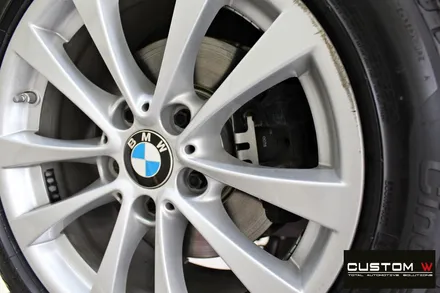 BMW 320d 블랙유광 휠 도색, 카본 세라믹 골드 캘리퍼 도색 / 용인 처인구