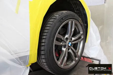 BMW 320i M패키지 블랙유광 휠도색 + 허브 방청 레드 캘리퍼 도색 / 용인 처인구