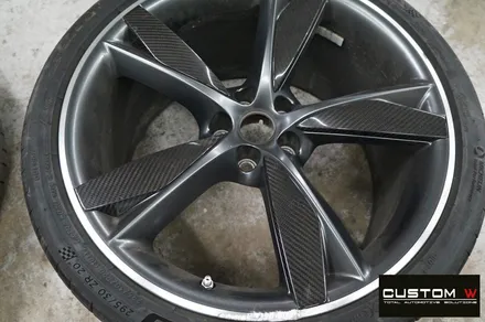 재규어 F-타입(F-TYPE) 3.0 S 20인치 보기드문 휠 잘못된 수리 도색 이력 약품 박리 후 블랙유광 휠도색 / 용인 처인구