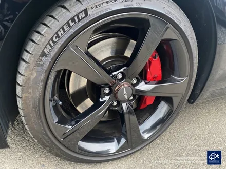 검빨 조합을 찾아서... 제네시스 G70 19인치 블랙유광 휠도색 / 용인 처인구