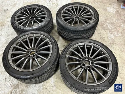 벤츠 GT43 AMG 잘못된 휠수리 약품 박리 제거 후 건메탈 무광 휠도색 / 용인 처인구