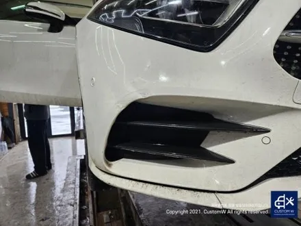 CLS300d 어라운드뷰 순정 360카메라 , 전방 범퍼 사고로인한 판금도색. / 용인 처인구