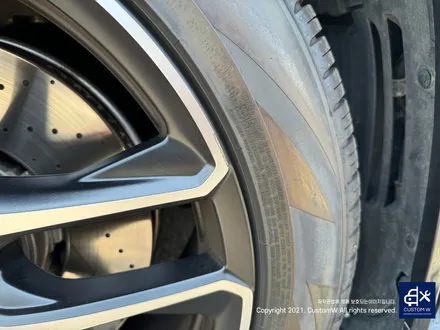 벤츠 GLE53AMG 휠 상처 수리 후, 블랙 유광 휠도색 / 용인 처인구