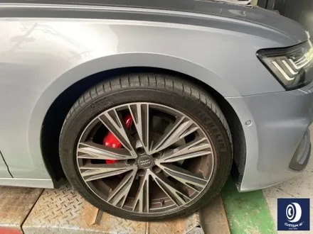 3년 전 캘리퍼 도색 작업 후, 재방문 주신 고객_! 아우디 A6 50TDI 20인치 휠 상처 수리 후, 블랙 유광 휠도색 / 용인 처인구