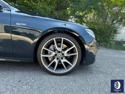 벤츠 W213 E43 AMG 휠 상처 수리 후 사틴 블랙 (무광 검정 / 매트 블랙) 휠 복원 도색 + 카본 세라믹 골드 캘리퍼 도색 / 용인 처인구