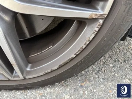 벤츠 W213 E300 AMG 라인 19인치 휠 상처 수리 후, 건메탈 그레이 휠 도색 / 용인 처인구
