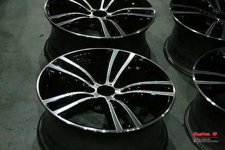 블랙폴리쉬가 잘 맞는 화이톤 바디의 BMW 428I 19인치 M휠 커스터마이징. / 용인 처인구