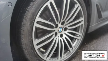BMW 530i 2대의 차량 같은 휠 다이아몬드컷팅 휠수리. / 용인 처인구