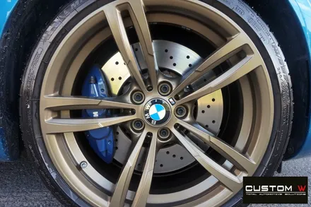 BMW M2 심하게 손상된 437M 휠 상처 수리 후,무광 브론즈 휠도색. / 용인 처인구