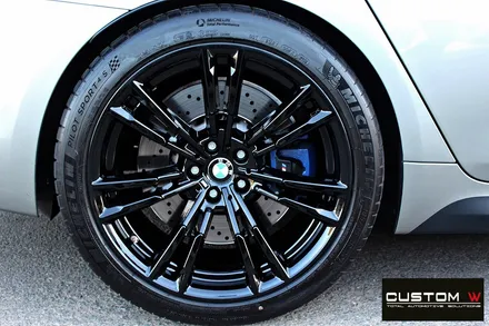 BMW F90 신형 M5 요즘 오너분들에게 대세라는 원톤 올 블랙.!하이그로시 블랙  검정 유광 휠도색 / 용인 처인구