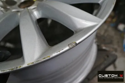 BMW G12 730Ld 휠 상처 수리 후 실버 휠복원 / 용인 처인구
