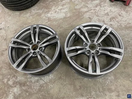 BMW F30 320d 441M 휠수리 후 블랙유광 휠도색 / 용인 처인구
