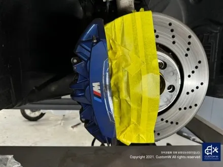 BMW G87 M2 930M 블랙 유광 휠도색 + 레드 캘리퍼 도색 / 용인 처인구