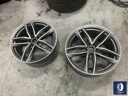 아우디 A7 50TFSI 20인치 다이아몬드 커팅 가공을 이용한 블랙 폴리시 커스텀 투톤 휠도색 + 심각한 부식 제거 후, 카본 세라믹 골드(오렌지 골드) 캘리퍼 도색 작업까지_! / 용인 처인구