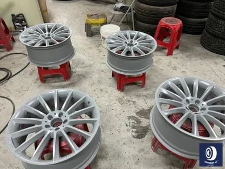 벤츠 CLS450 20인치 마차 휠 타 업체 잘못된 수리 도색 이력 / 약품 박리 (페인트 제거) 후, 블랙 + 실버 투톤 휠 도색 / 용인 처인구