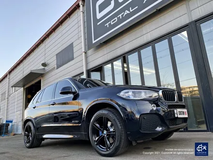 이런 상태의 캘리퍼도 살려냅니다! BMW F15 X5 30d 휠수리 후 블랙유광 휠도색 + 블루 캘리퍼 도색 및 허브 방청 / 용인 처인구
