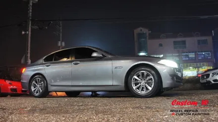 BMW 520D 무난한 블랙 캘리퍼도색과 멋드러진 고스트크롬 휠도색. / 용인 처인구