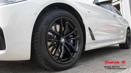 BMW 신형 5시리즈 G30 530I의 신차 구경하기 그리고 블랙유광 휠도색(달라진 PCD와 허브 사이즈). / 용인 처인구