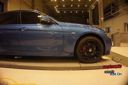BMW 320d 441m휠 블랙유광 휠도색, 방청효과와 드레스업을 위한 레드 캘리퍼도색. / 용인 처인구