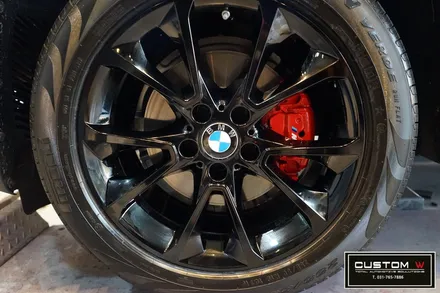 BMW X5 30D 블랙 유광 휠도색 + 레드 캘리퍼도색. / 용인 처인구