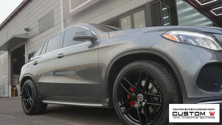 벤츠 GLE 350d 쿠페 블랙유광 휠도색, 레드 캘리퍼도색. / 용인 처인구