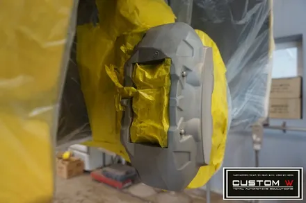 완연한 봄 소식을 알리는  벤츠 C43 AMG 카브리올레 휠상처 수리후, 블랙유광 휠도색 그리고 캘리퍼 도색 작업 까지.! 커스텀W / 용인 처인구