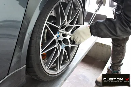BMW F80 M3 카본 세라믹 골드 캘리퍼 도색 / 용인 처인구